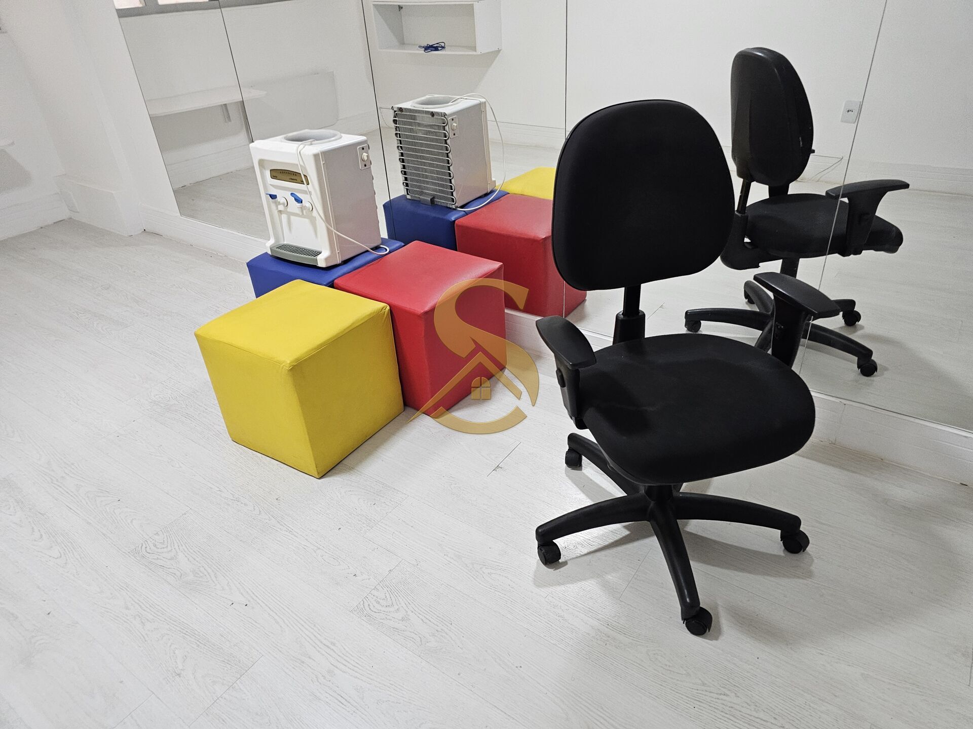 Sala-Conjunto, 24 m² - Foto 2