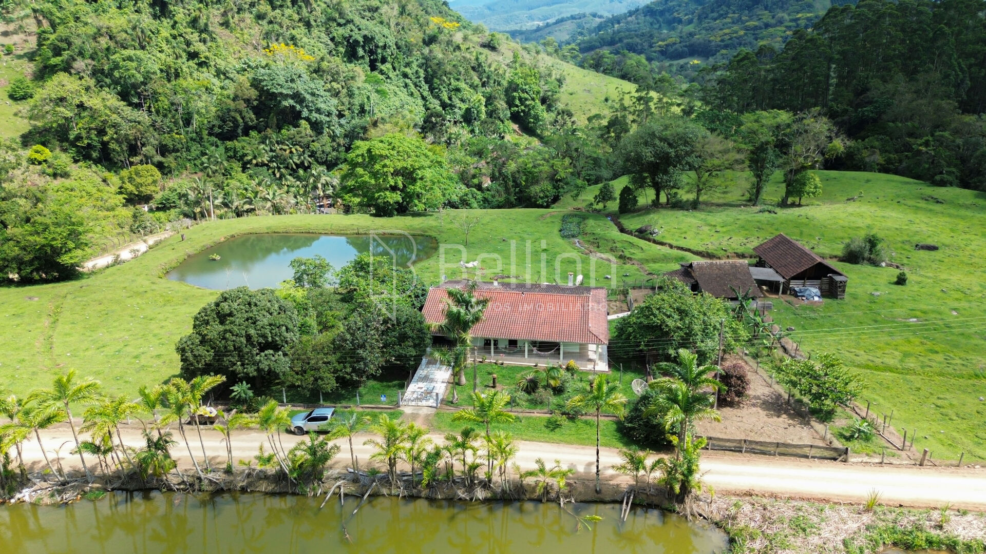 Sítio com abundância em água e terreno de 30.000m em Rodeio - foto 1