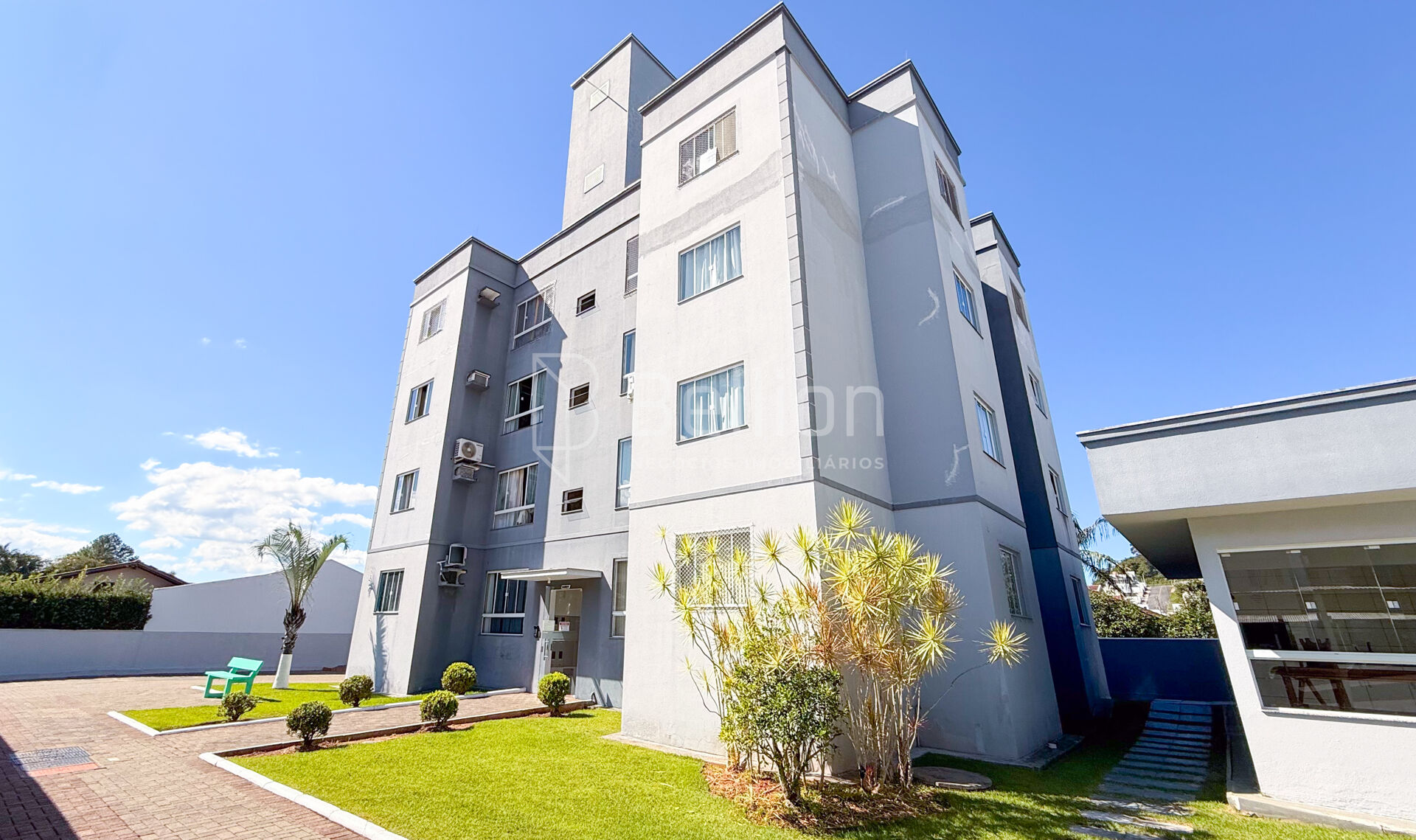 Apartamento com 3 quartos, reformado, ótima localização em Timbó - foto 1