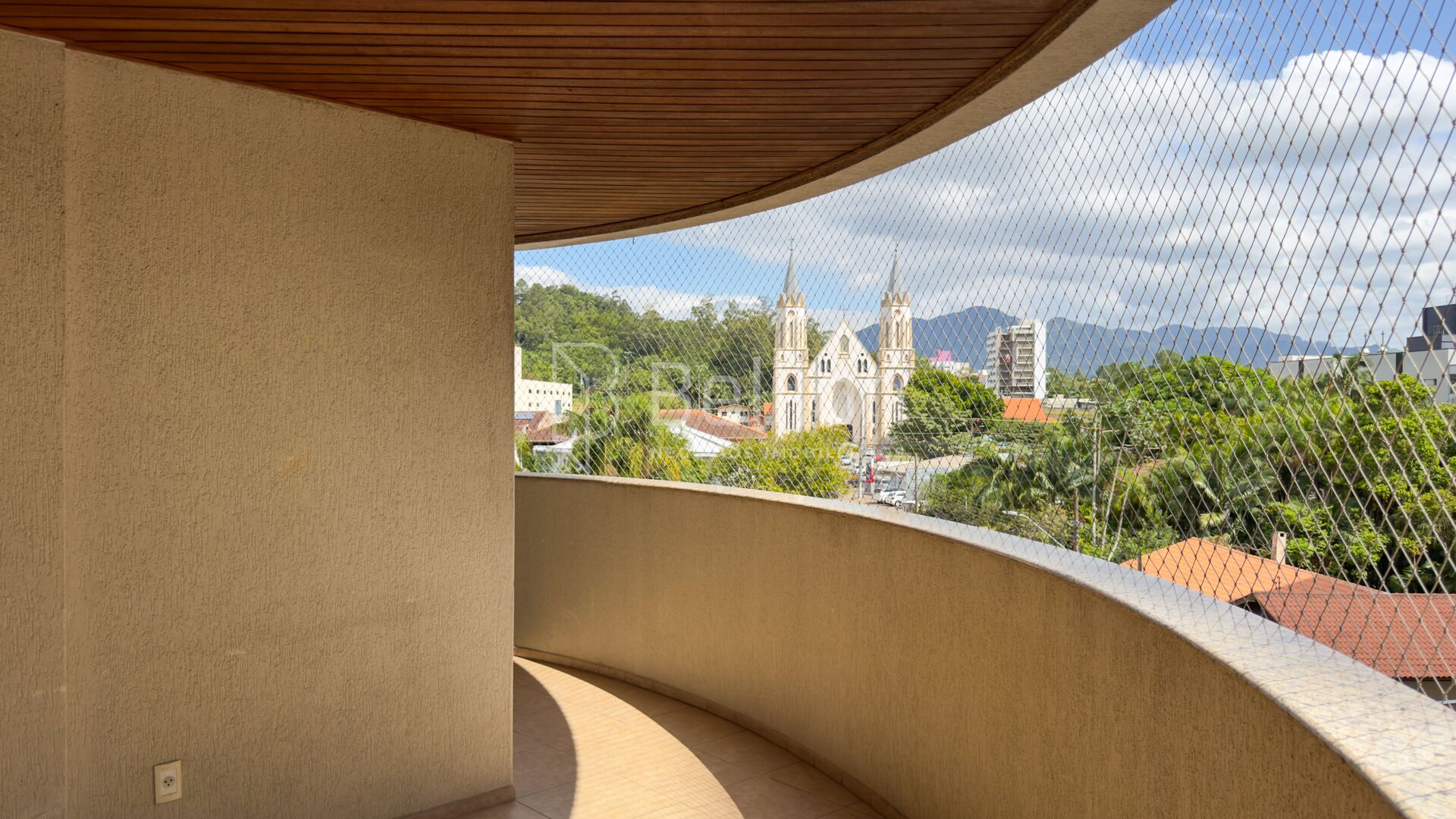 Apartamento de 132m com vista para Igreja Matriz no Bairro dos Estados em Indaial — foto 2