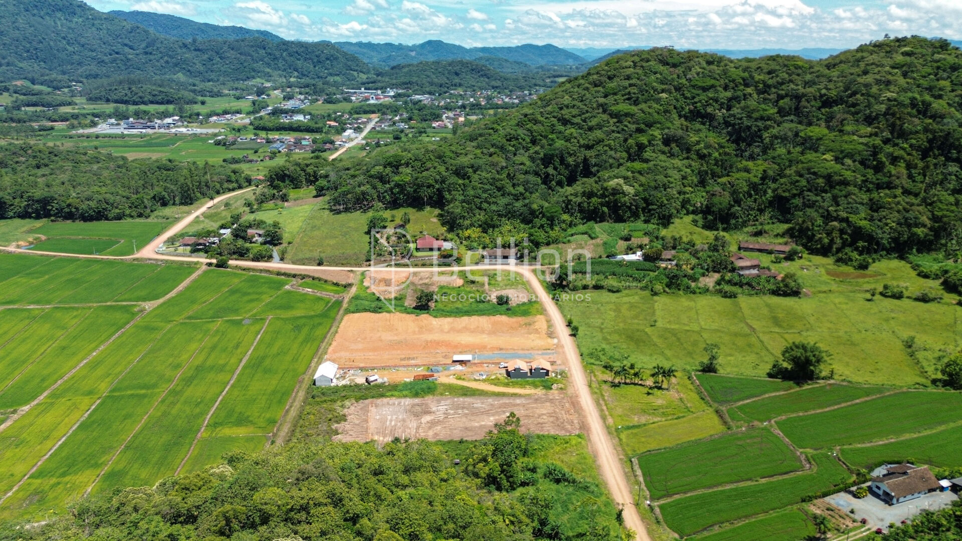 Terreno amplo no Centro de Rio dos Cedros - Excelente potencial — foto 4