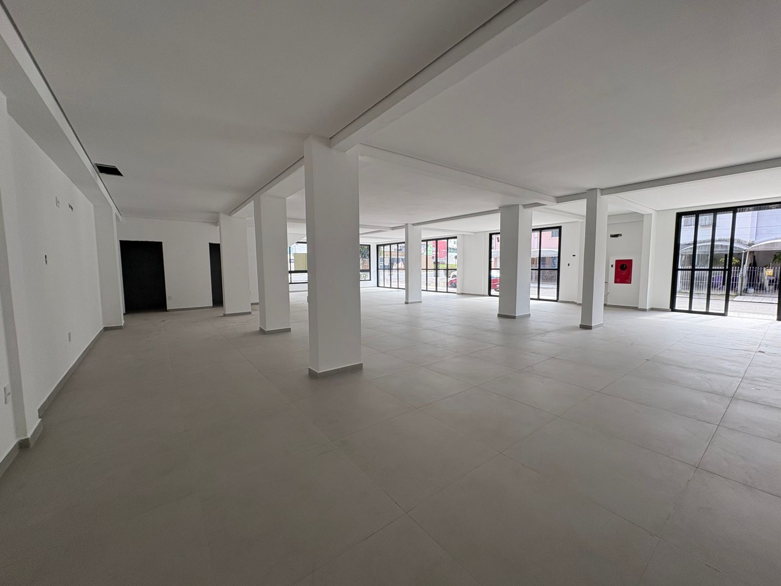 Sala-Conjunto, 220 m² - Foto 1