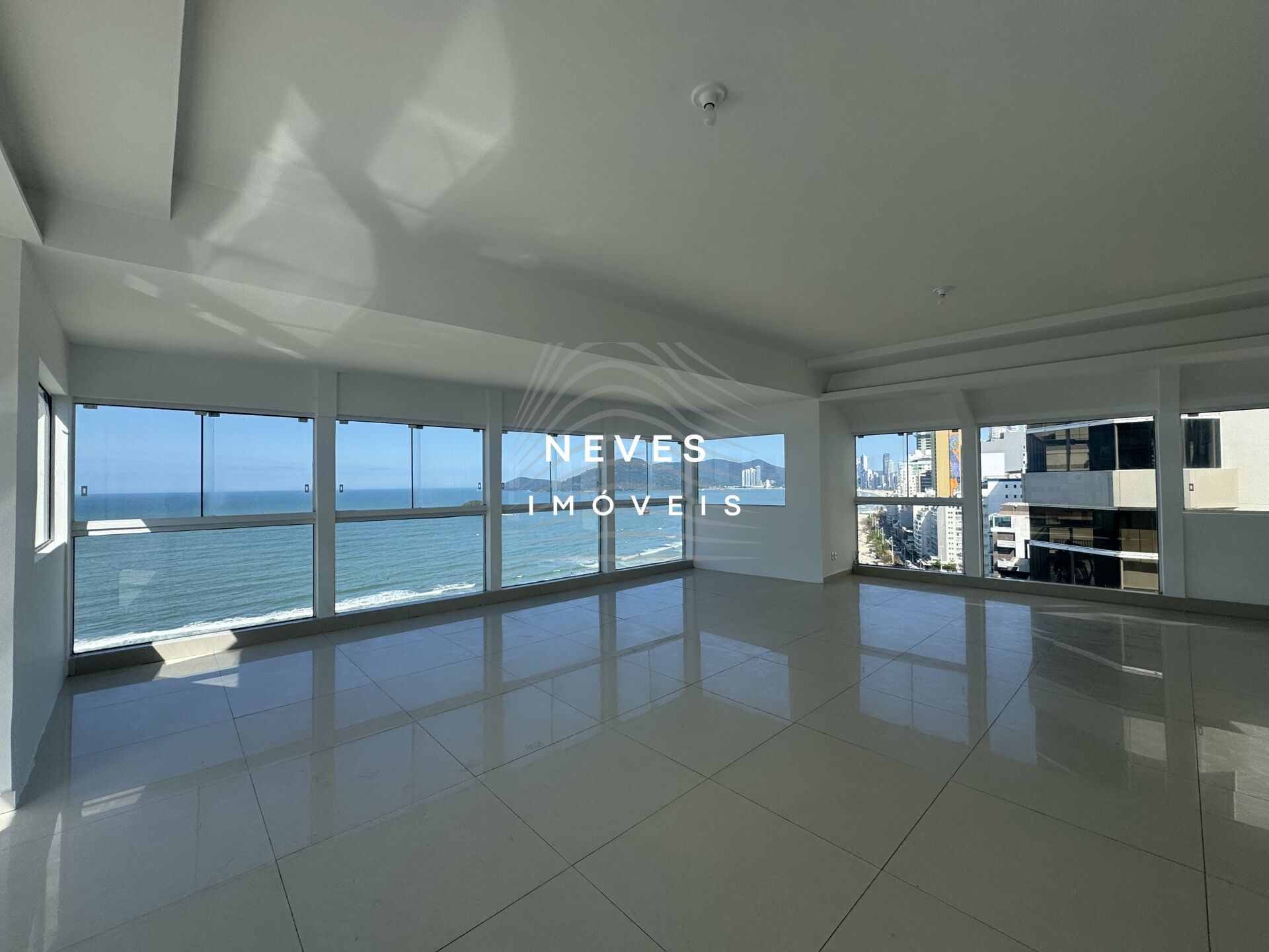Sala-Conjunto, 555 m² - Foto 4