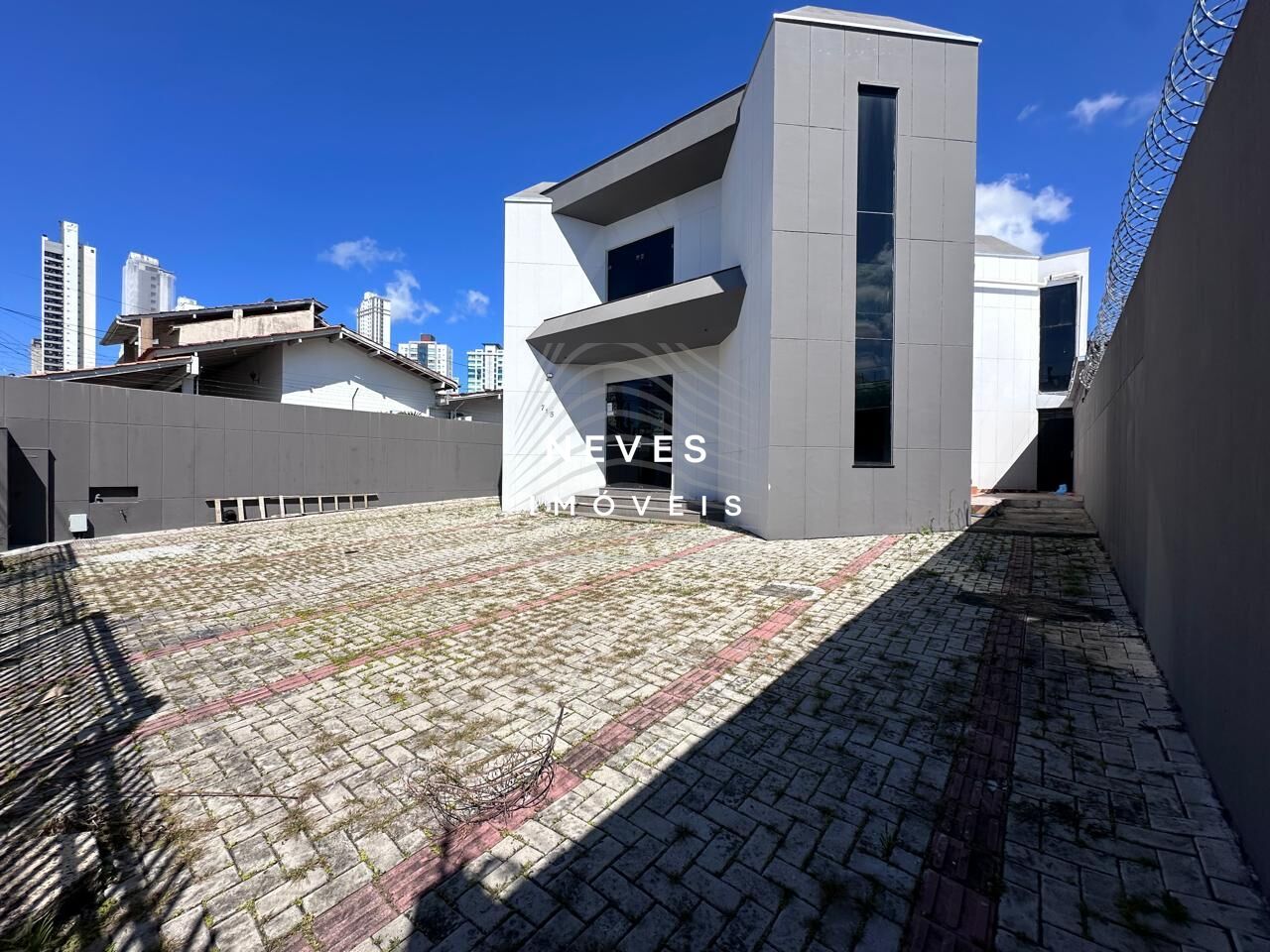 Sala-Conjunto, 500 m² - Foto 1