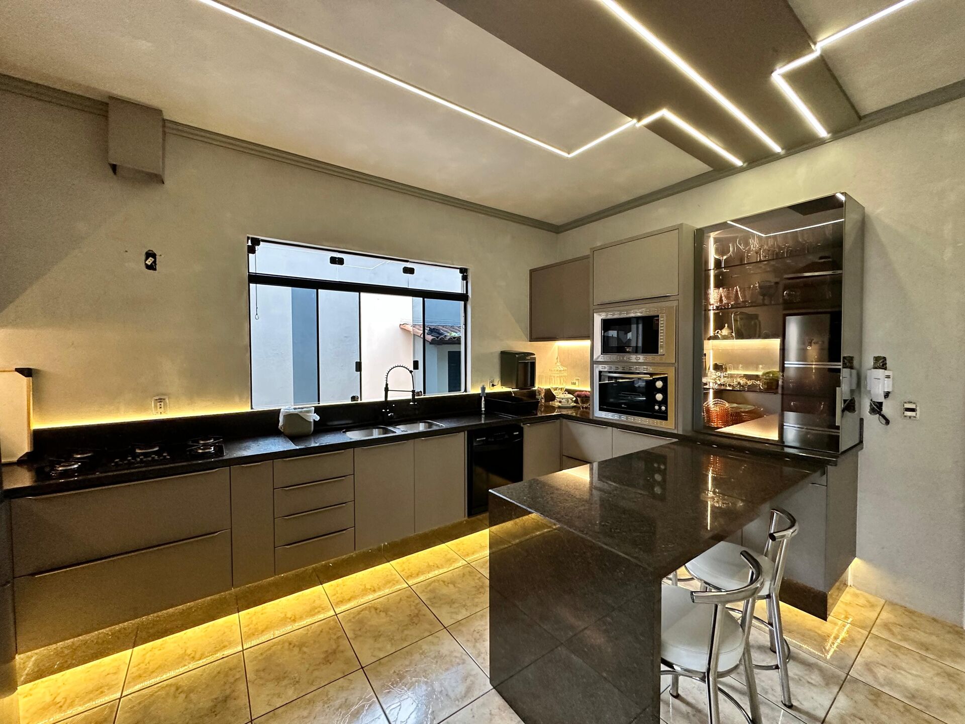 Casa, 3 quartos, 300 m² - Foto 4