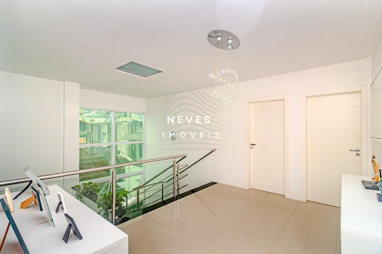 Casa, 4 quartos, 300 m² - Foto 29
