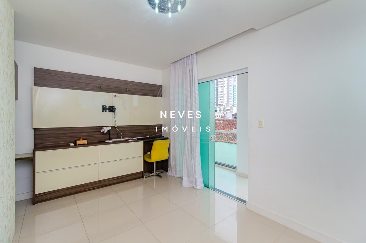 Casa, 4 quartos, 300 m² - Foto 16