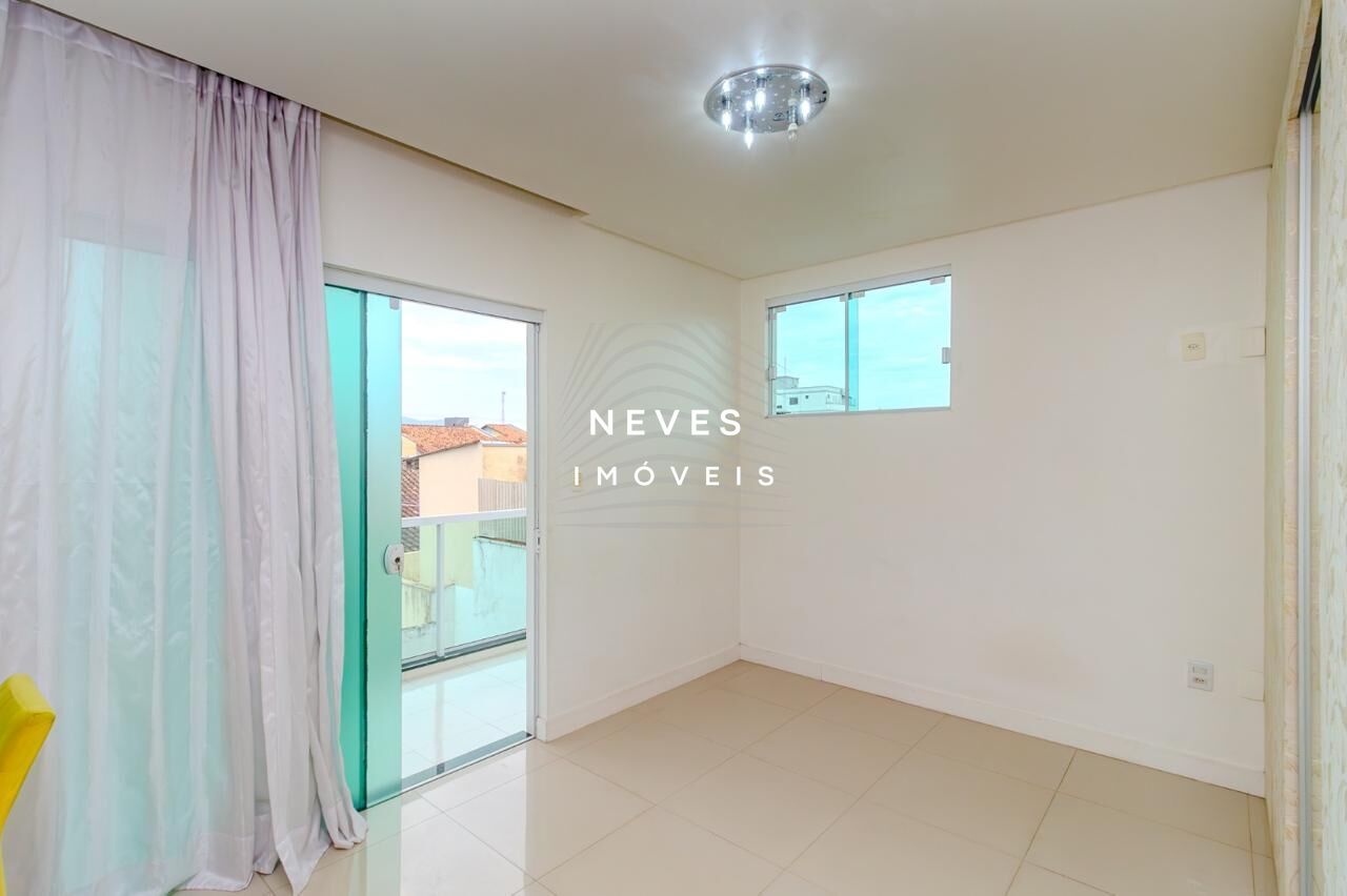 Casa, 4 quartos, 300 m² - Foto 21