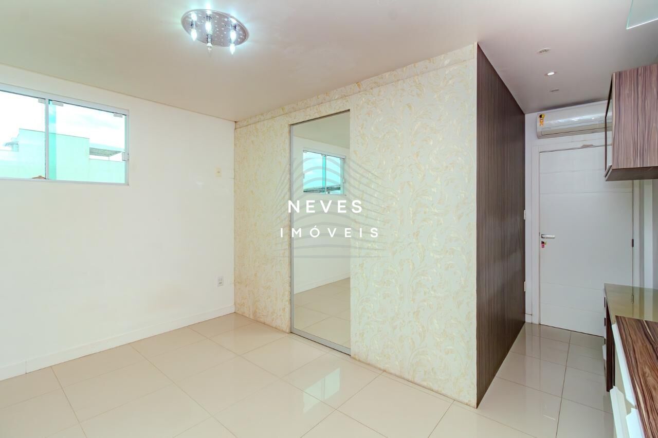 Casa, 4 quartos, 300 m² - Foto 20