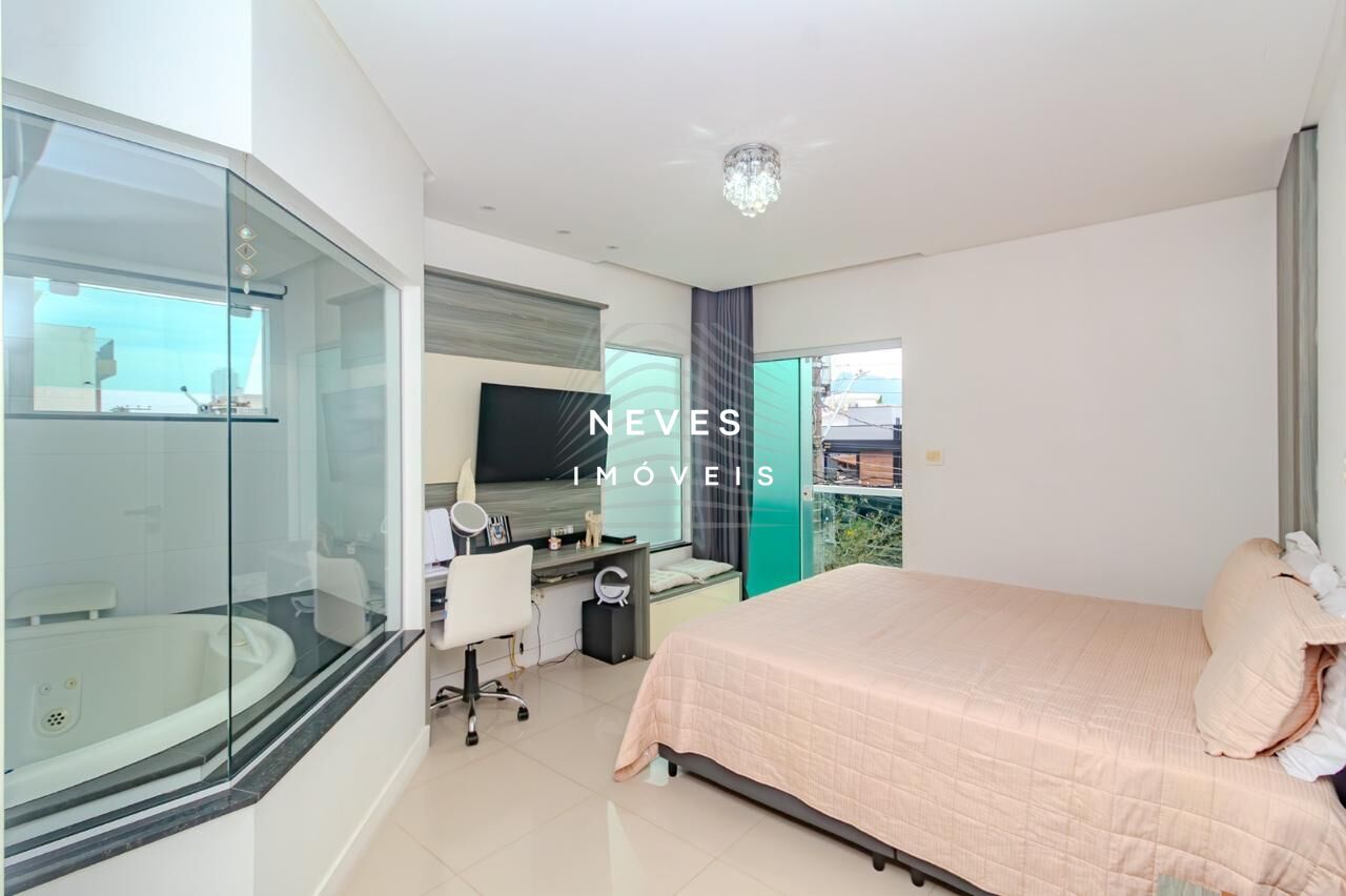 Casa, 4 quartos, 300 m² - Foto 25