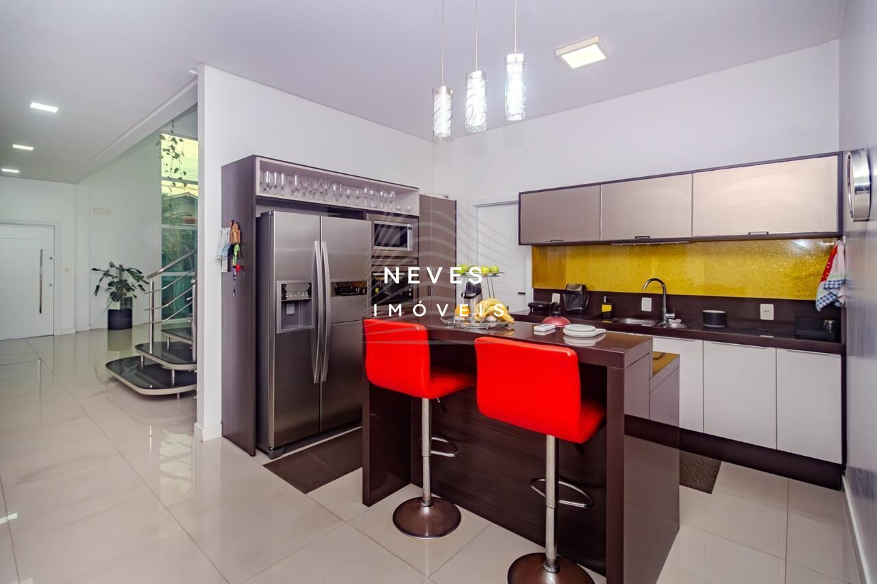 Casa, 4 quartos, 300 m² - Foto 45