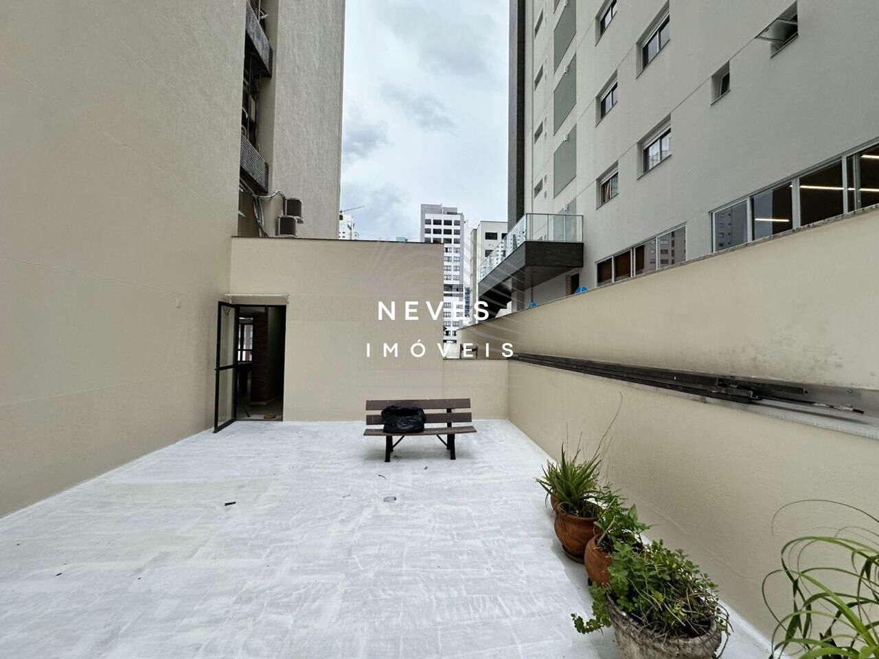 Sala-Conjunto, 215 m² - Foto 2