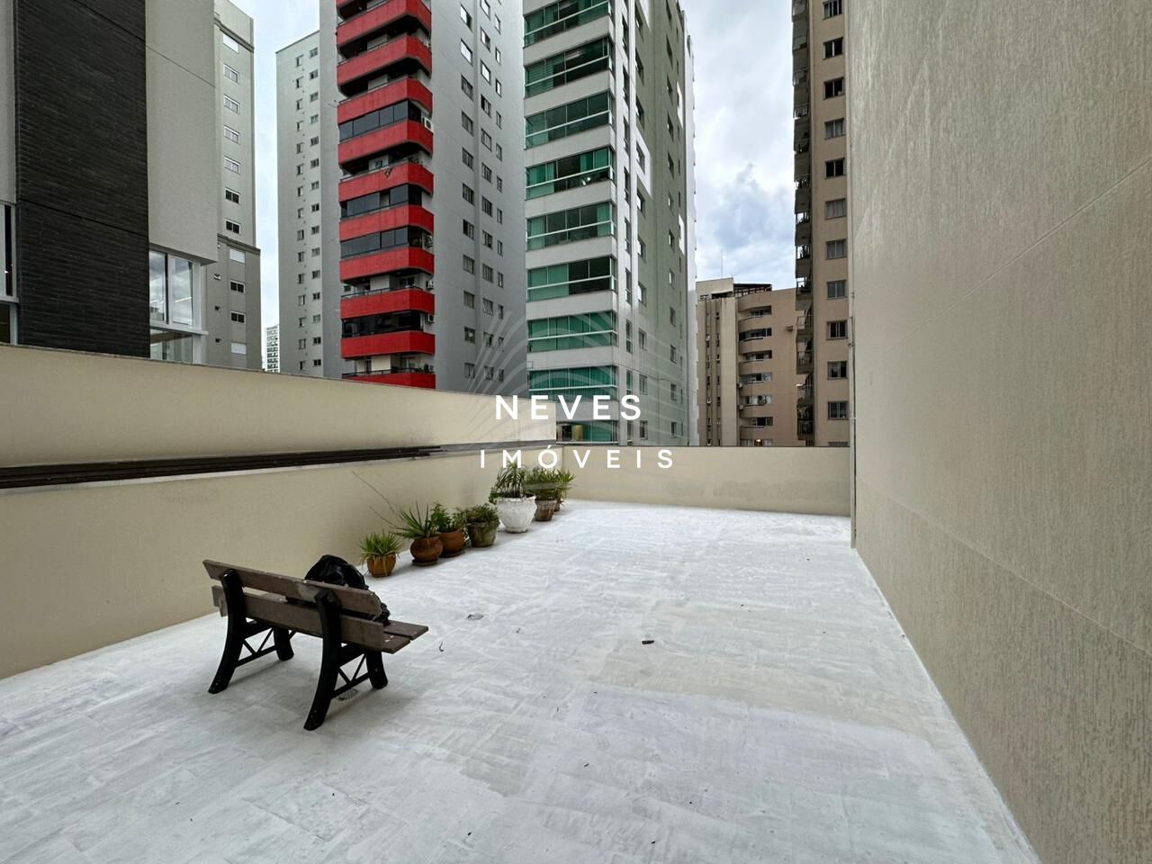 Sala-Conjunto, 215 m² - Foto 1