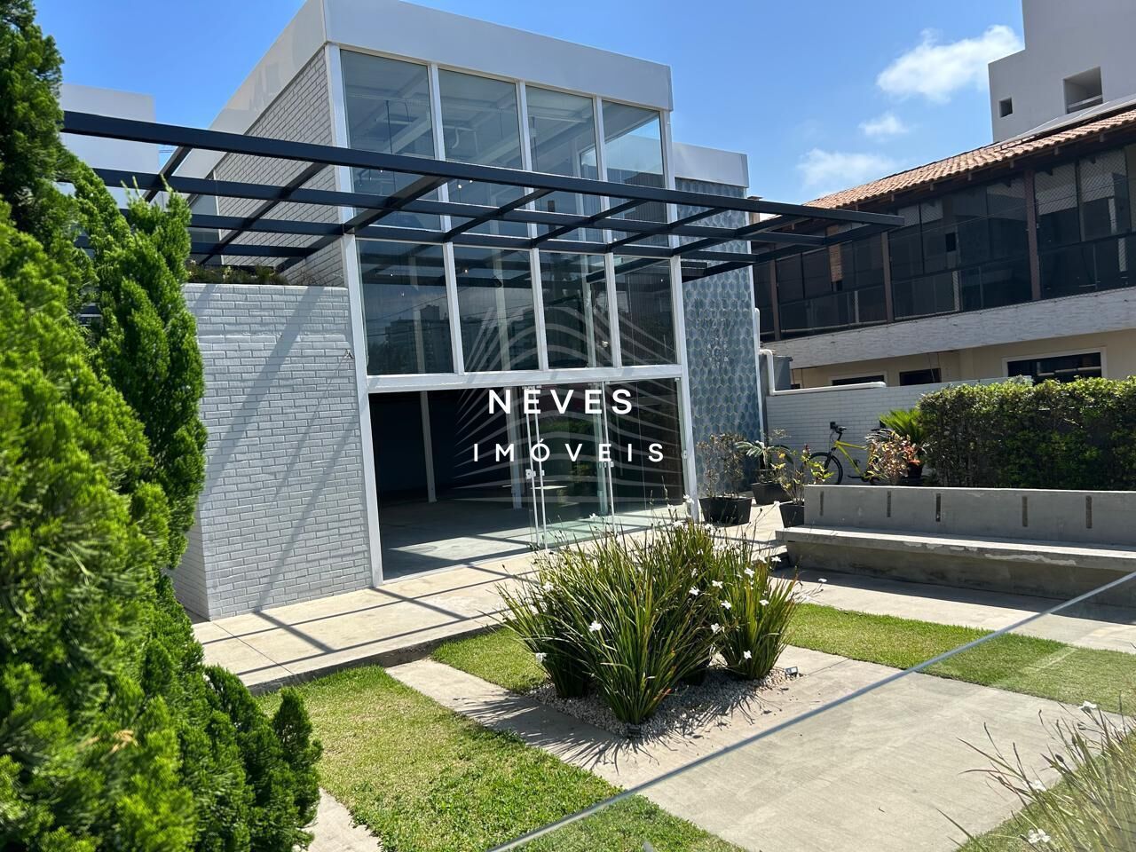 Prédio Inteiro, 350 m² - Foto 1