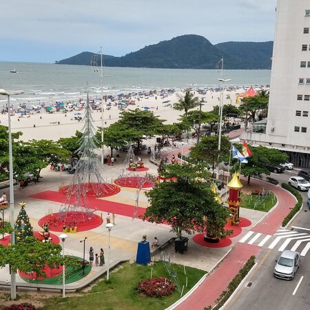 Festividade natalina com desfiles e nova iluminação - Setembro