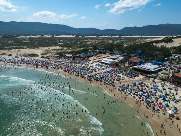Santa Catarina bate recorde no turismo internacional - Outubro