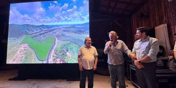 Projeto de aeroporto privado de R$ 800 milhões é apresentado em Camboriú - Março