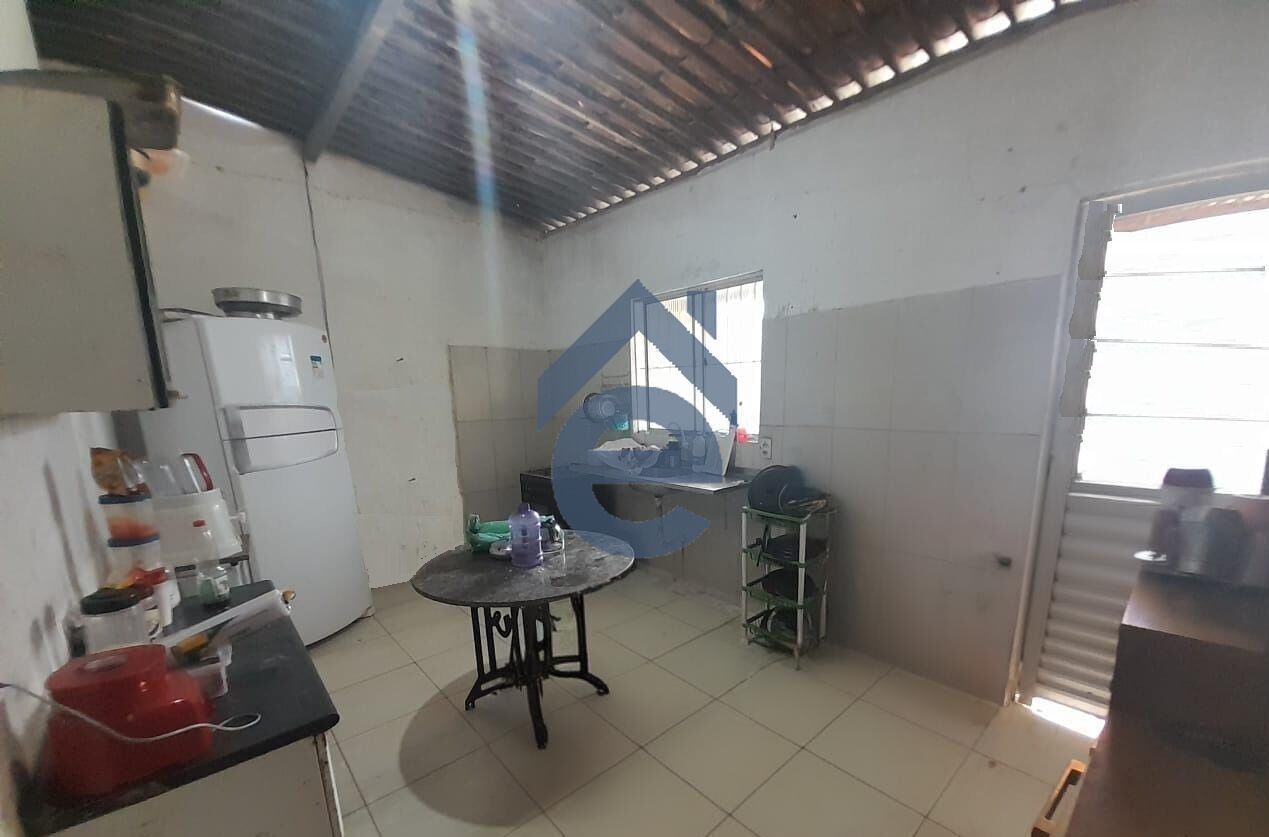 Casa à venda com 5 quartos, 92m² - Foto 5
