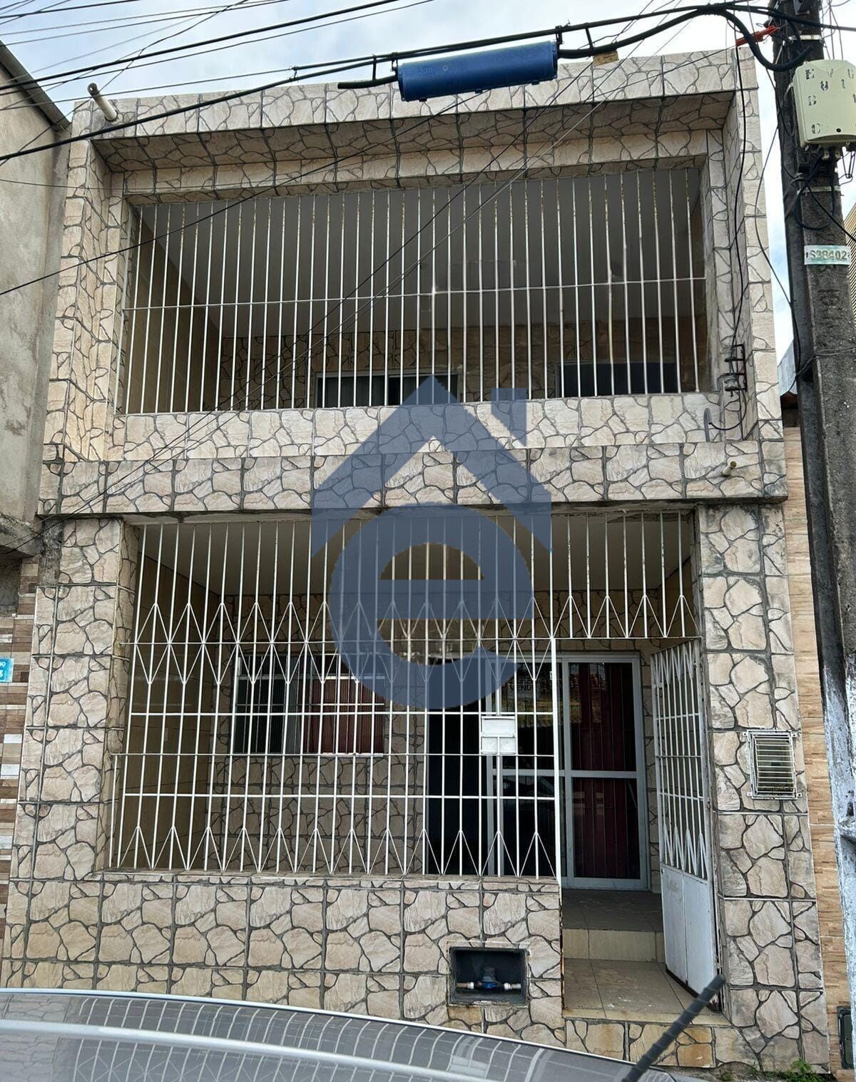 Casa à venda com 3 quartos, 104m² - Foto 1