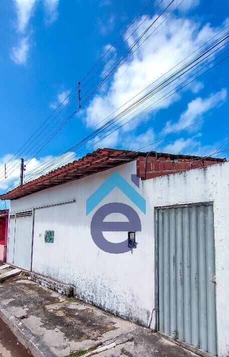 Casa à venda com 2 quartos, 144m² - Foto 1