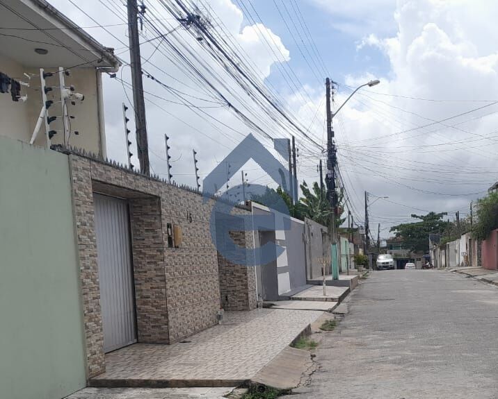Casa à venda com 5 quartos, 132m² - Foto 2