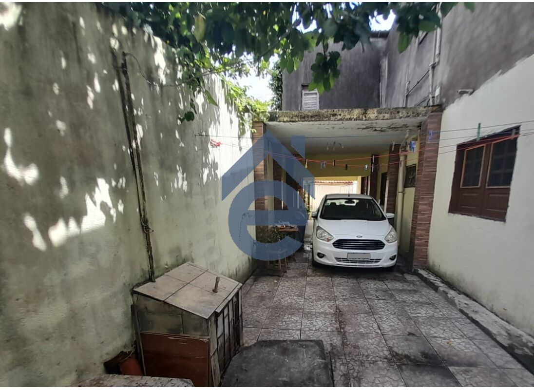 Casa à venda com 5 quartos, 132m² - Foto 13