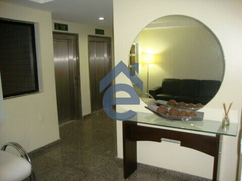 Apartamento à venda com 3 quartos, 84m² - Foto 4