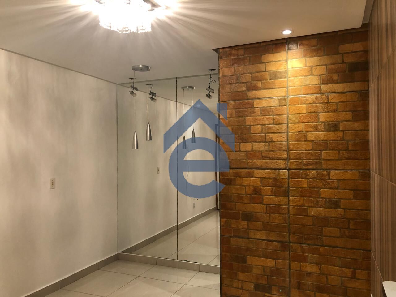 Apartamento à venda com 2 quartos, 43m² - Foto 1