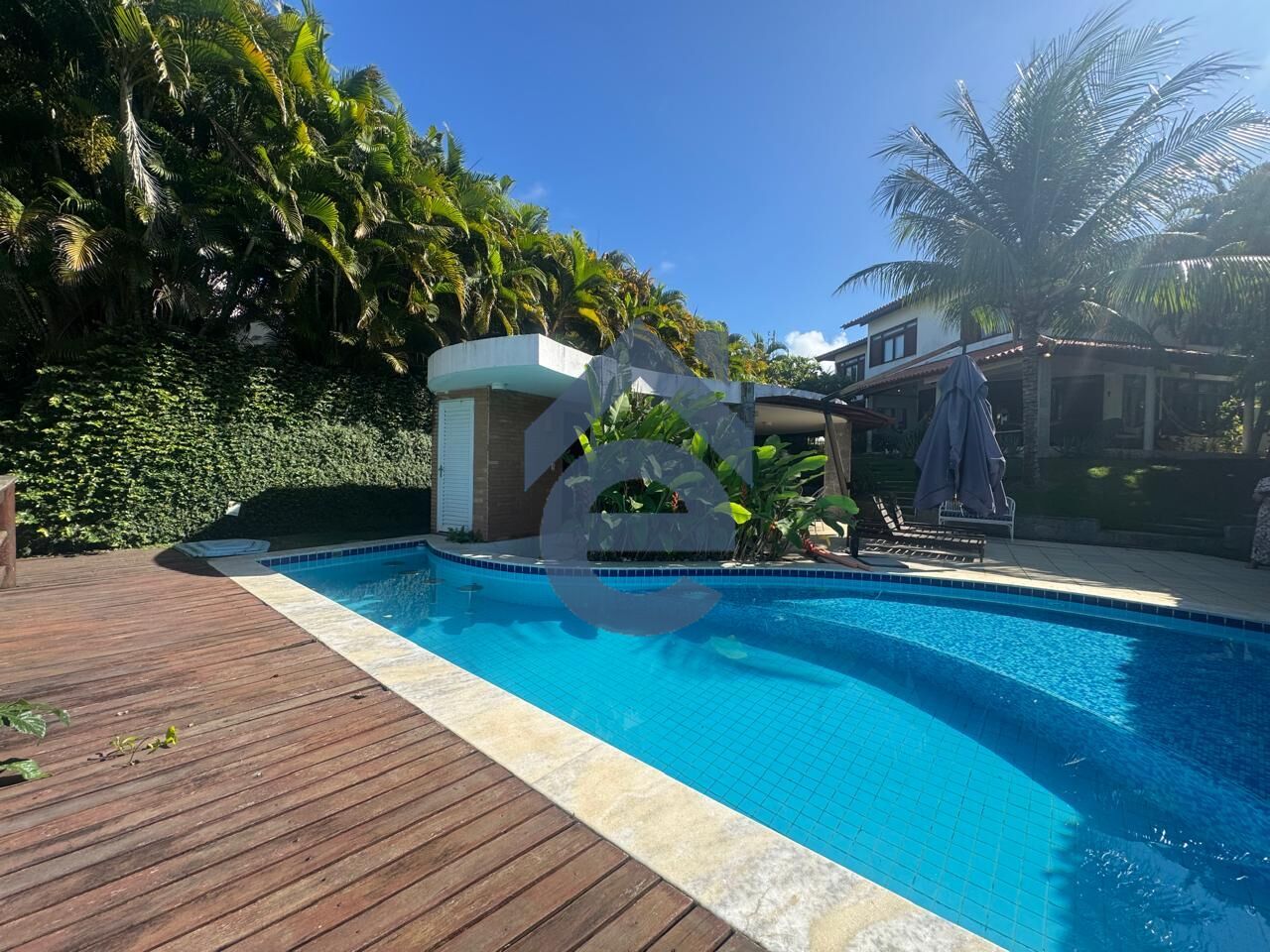 Casa à venda com 6 quartos, 545m² - Foto 1