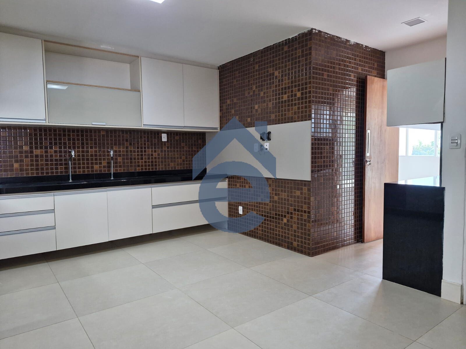 Casa à venda com 4 quartos, 437m² - Foto 29
