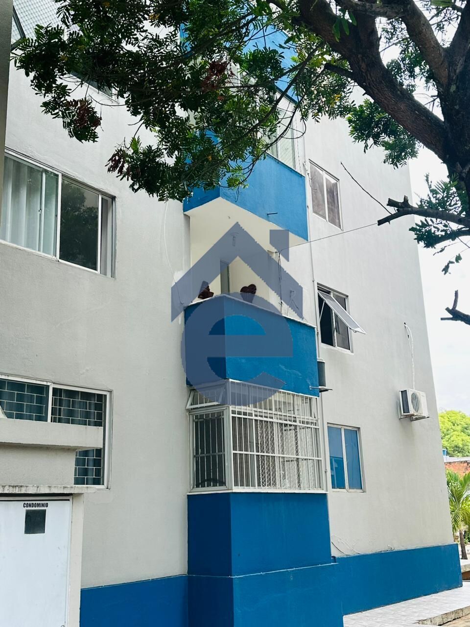 Apartamento à venda com 3 quartos, 111m² - Foto 3