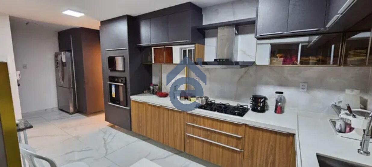 Apartamento para alugar com 4 quartos, 282m² - Foto 9