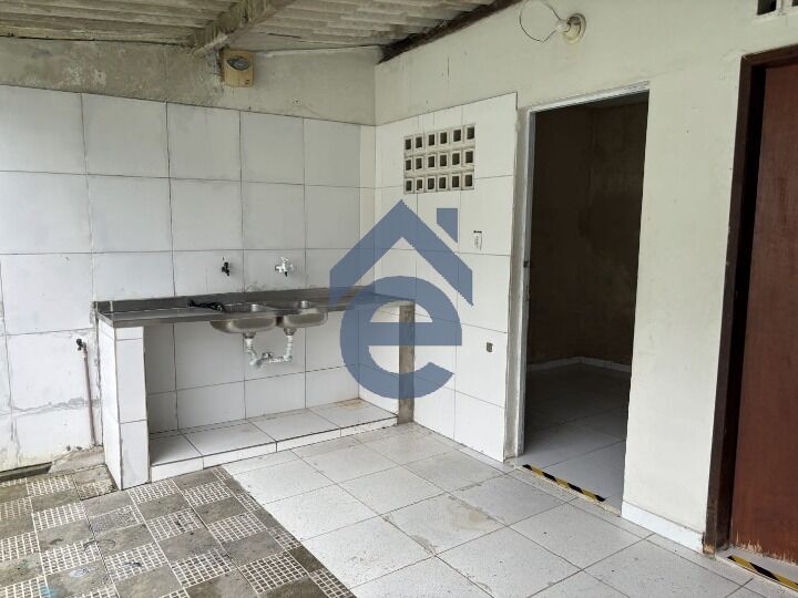 Casa à venda com 7 quartos, 450m² - Foto 9
