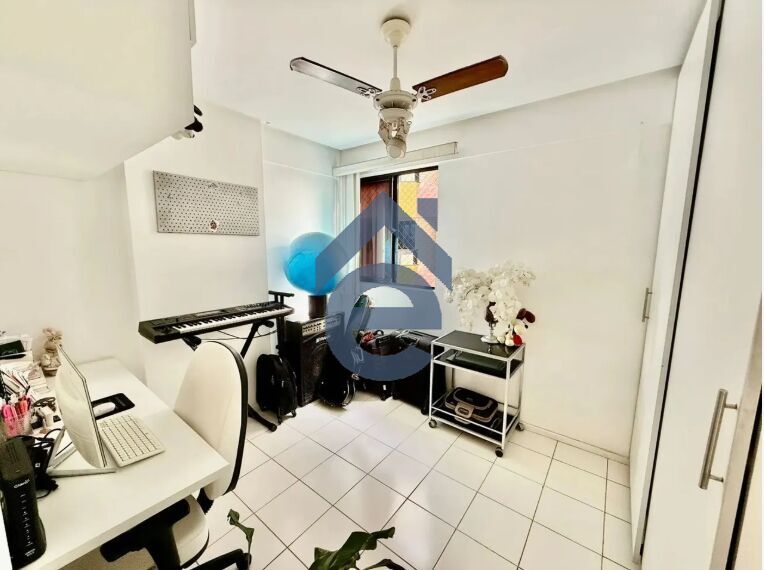 Apartamento à venda com 3 quartos, 79m² - Foto 4