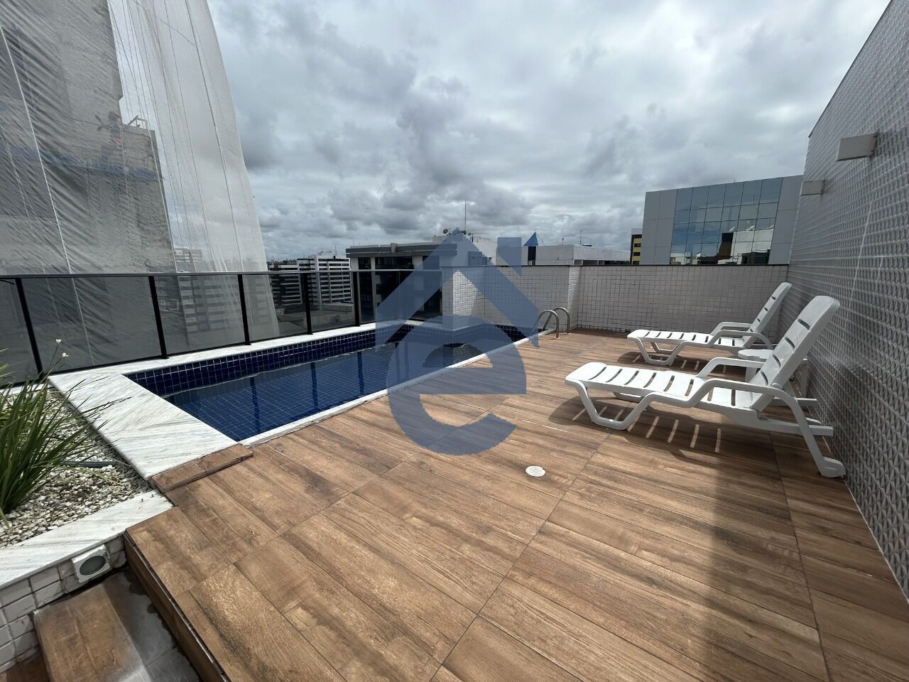 Cobertura à venda com 1 quarto, 79m² - Foto 1