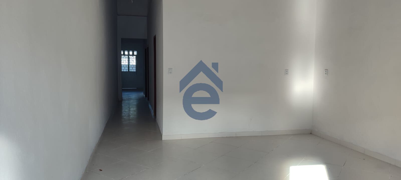 Casa à venda com 2 quartos, 92m² - Foto 3
