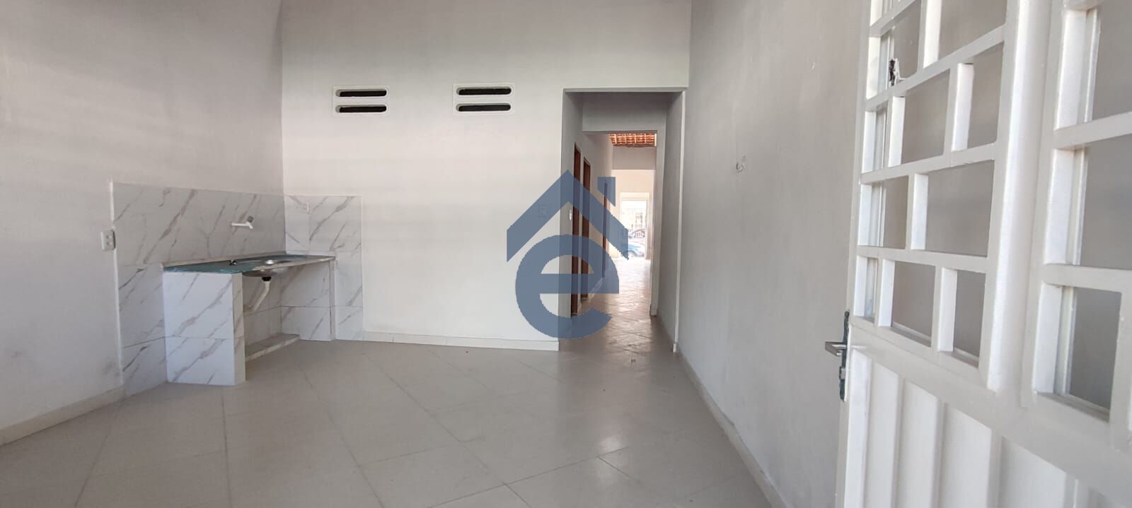 Casa à venda com 2 quartos, 92m² - Foto 10
