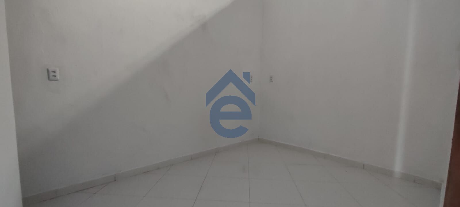 Casa à venda com 2 quartos, 92m² - Foto 9