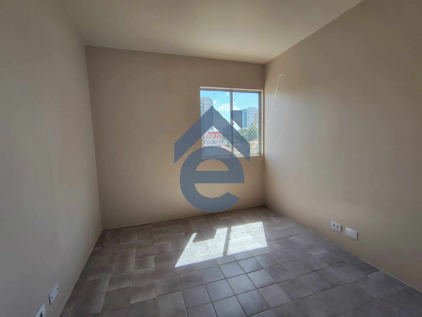 Apartamento à venda com 3 quartos, 76m² - Foto 11