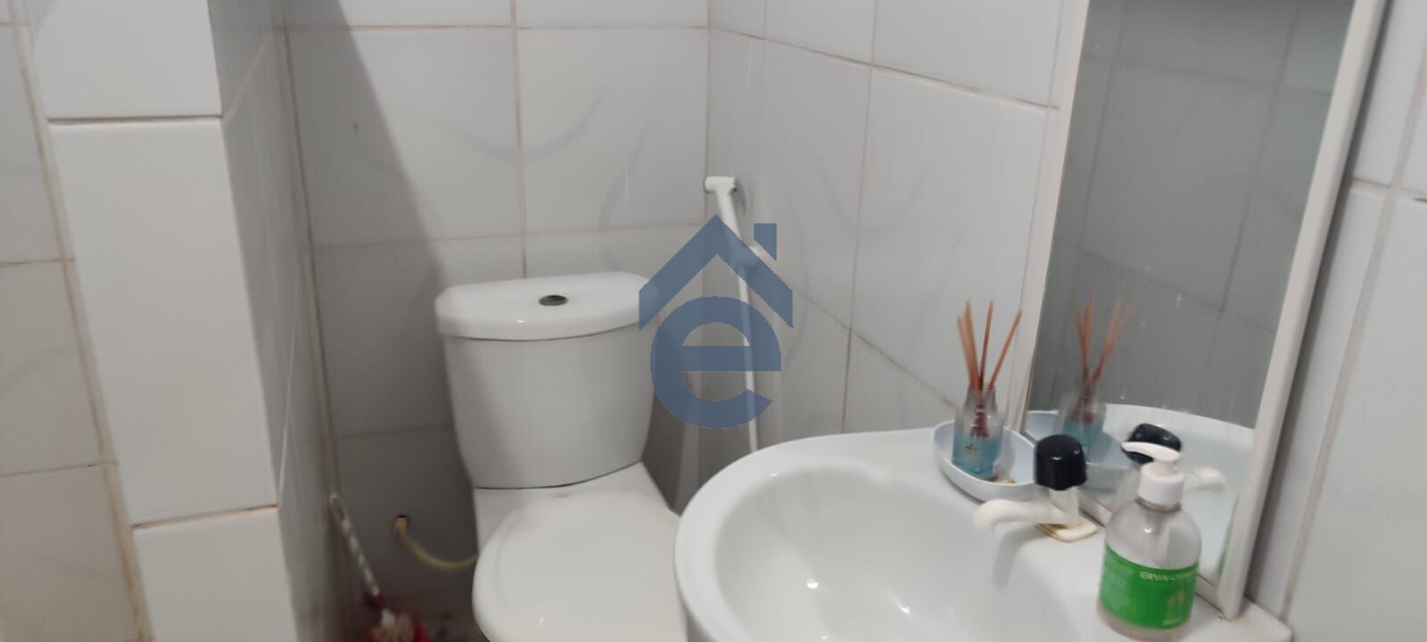 Casa à venda com 2 quartos, 50m² - Foto 8