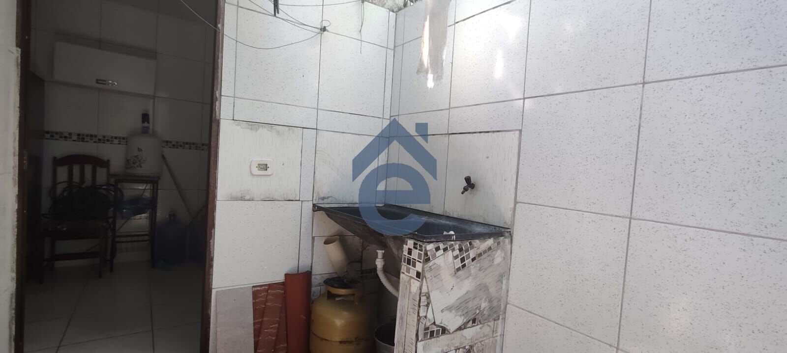Casa à venda com 2 quartos, 50m² - Foto 12