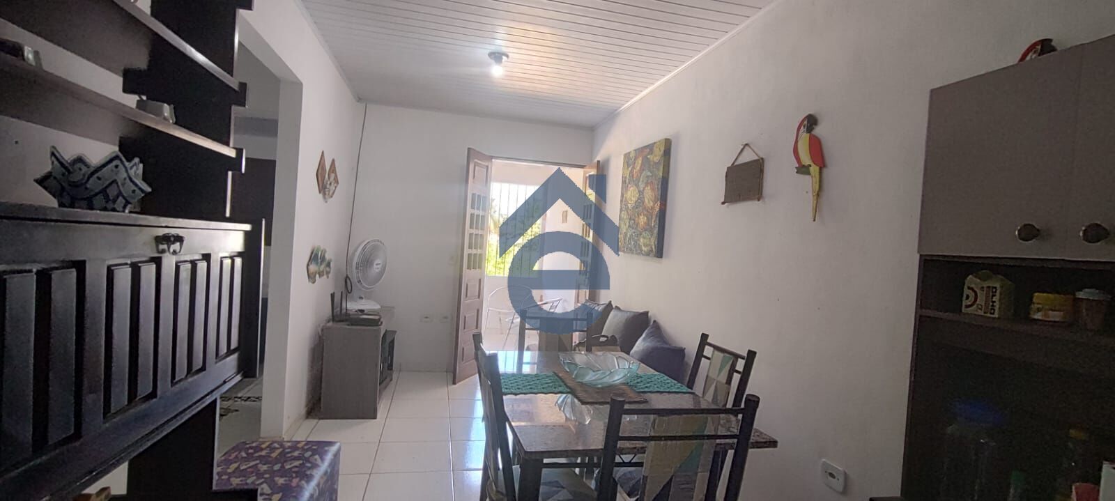 Casa à venda com 2 quartos, 50m² - Foto 4