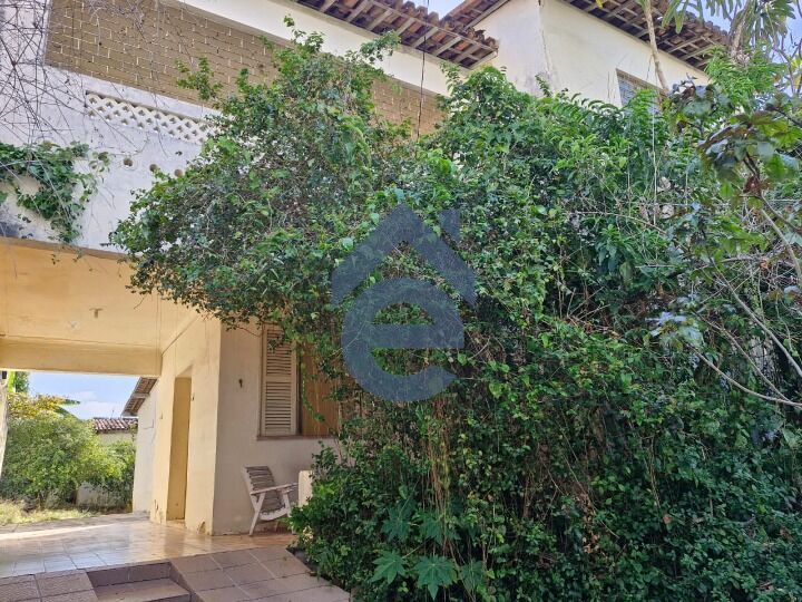 Casa à venda com 5 quartos, 326m² - Foto 11