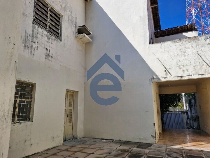Casa à venda com 5 quartos, 326m² - Foto 15
