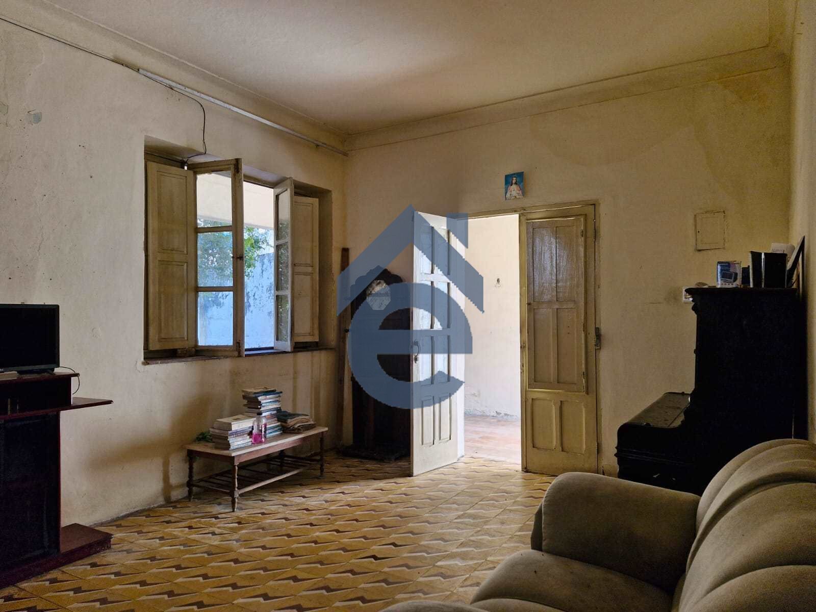 Casa à venda com 5 quartos, 326m² - Foto 1