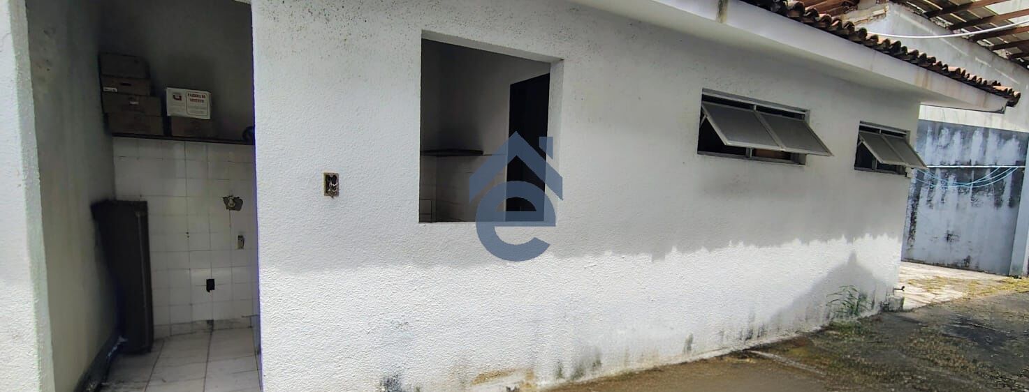 Casa à venda com 3 quartos, 269m² - Foto 22