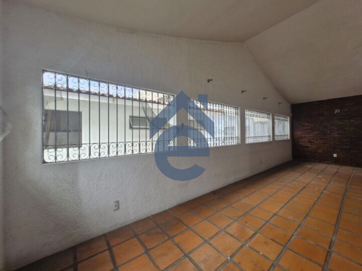 Casa à venda com 3 quartos, 269m² - Foto 19