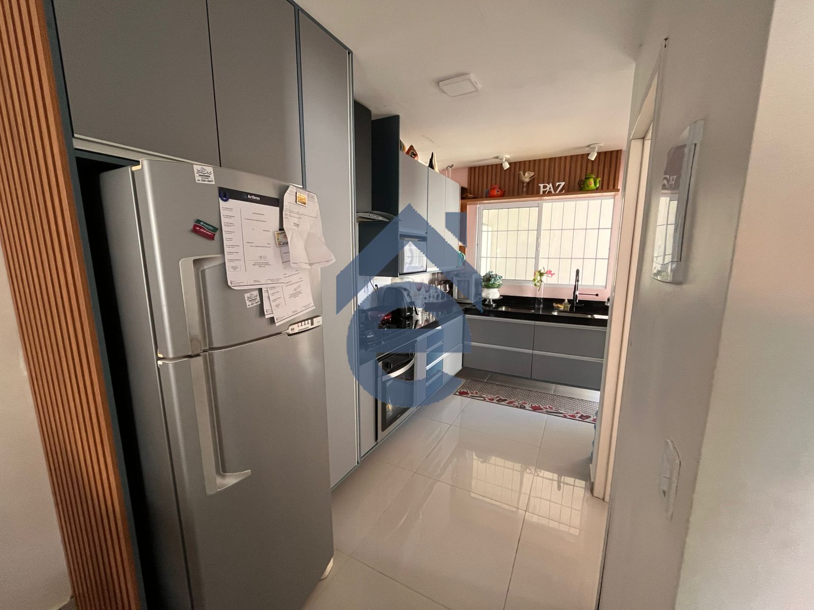 Casa à venda com 3 quartos, 199m² - Foto 9