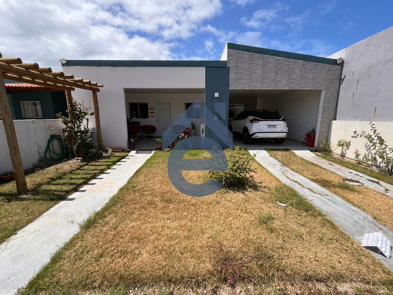 Casa à venda com 3 quartos, 199m² - Foto 3