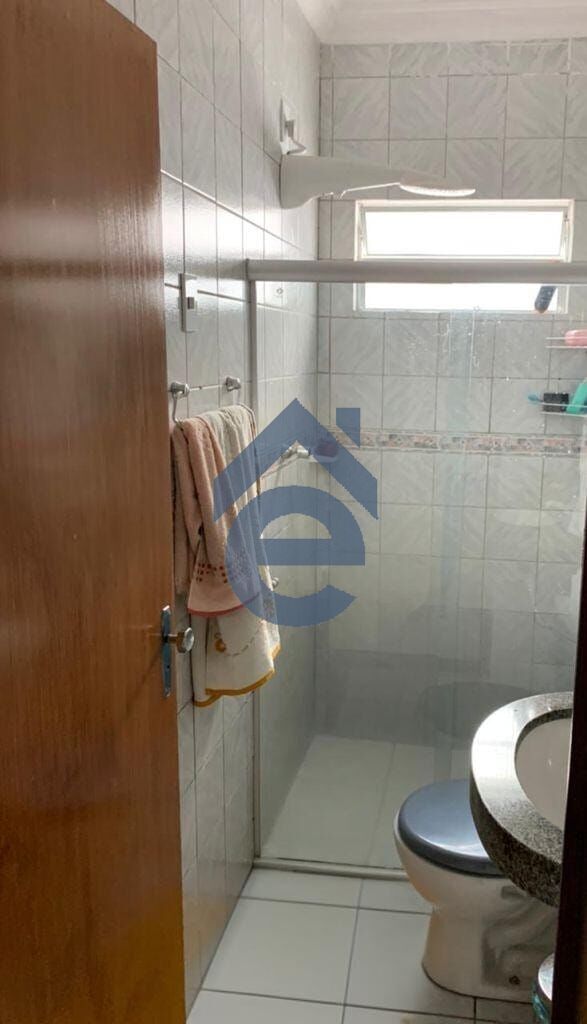 Casa à venda com 3 quartos, 180m² - Foto 6